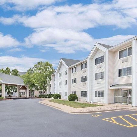 Cobblestone Suites - Oshkosh Kültér fotó