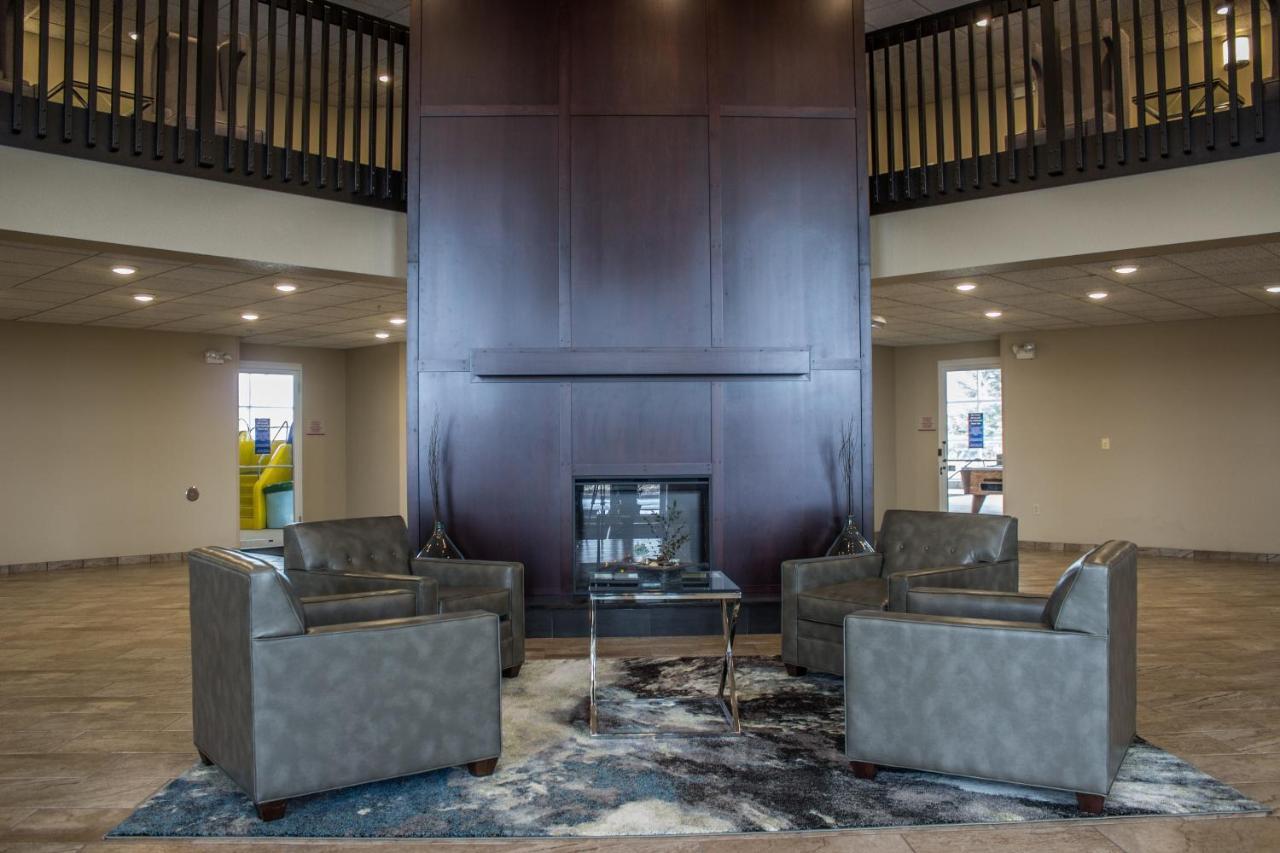 Cobblestone Suites - Oshkosh Kültér fotó