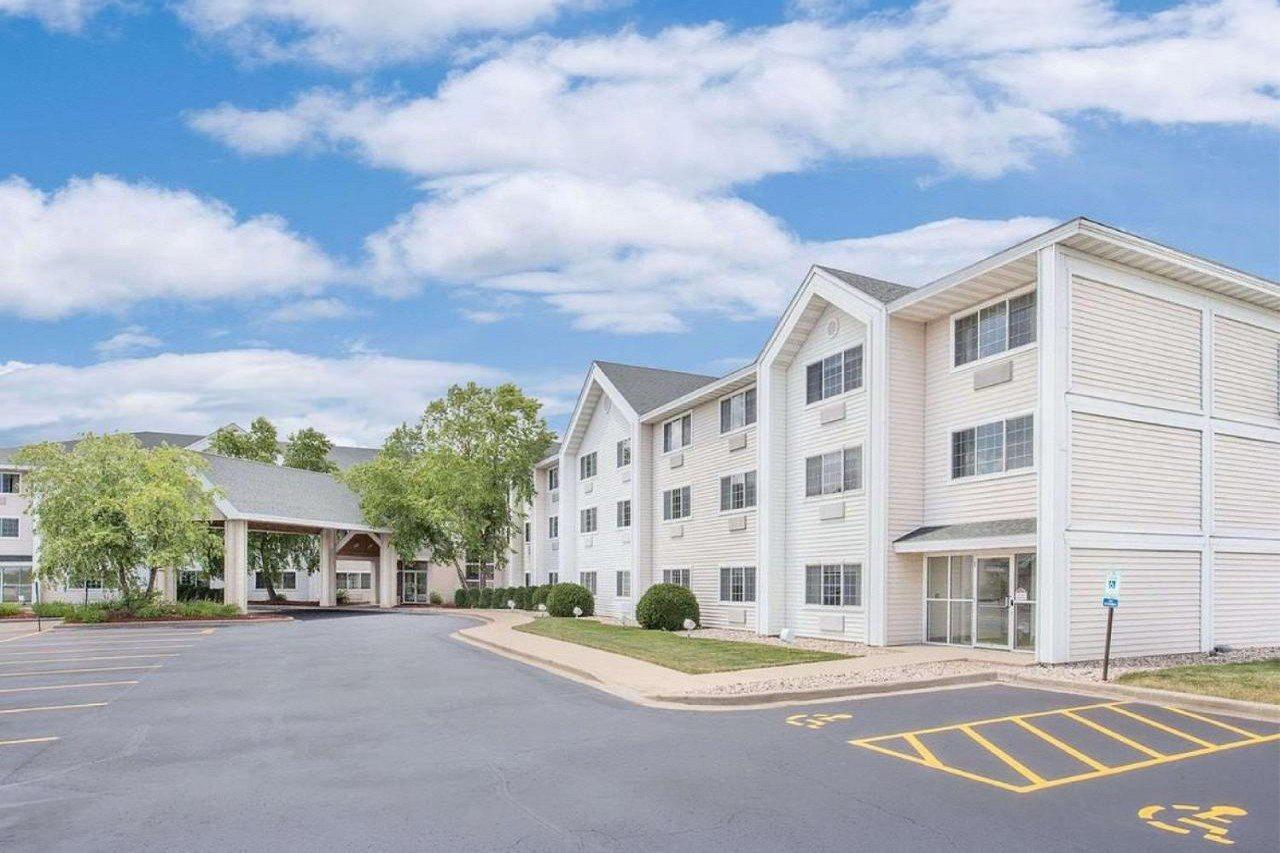 Cobblestone Suites - Oshkosh Kültér fotó