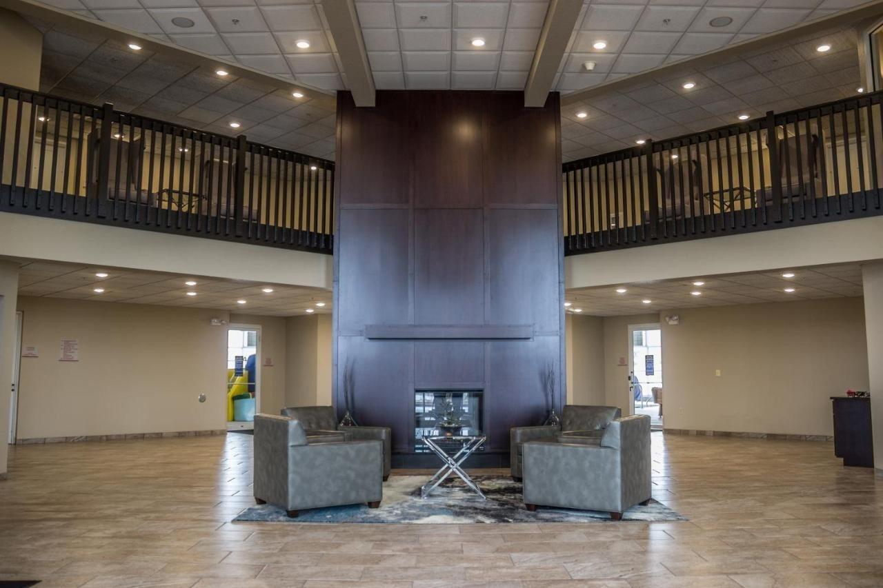 Cobblestone Suites - Oshkosh Kültér fotó